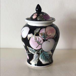 Vintage Japanese Floral Vase/Ginger Jar